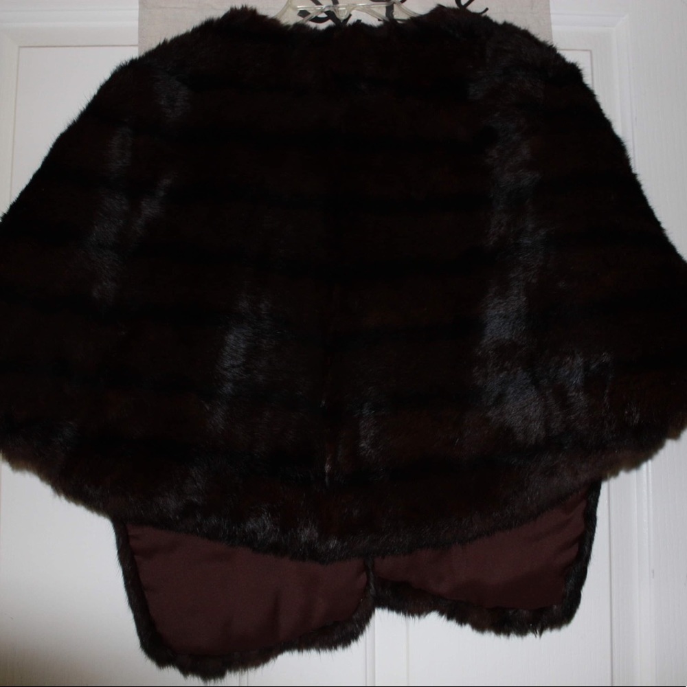 Rabbit shall/stole - Picture 2 of 2